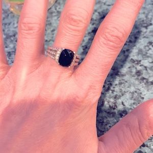 David Yurman Ring in excellent condition.black onyx and petite diamonds